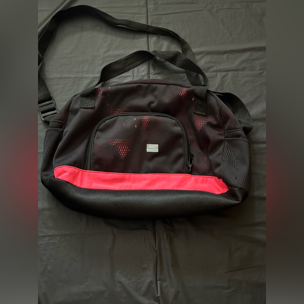 Nike Revolution 3 Duffel/Gym Bag